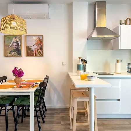 Encantador Y Coqueto Loft A 8 Min. De La Playa. *